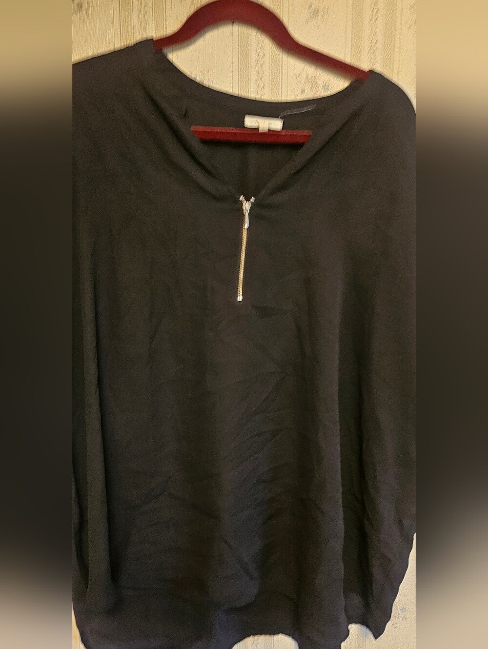 2 Torrid Tops 3x - Picture 3 of 5